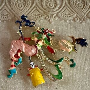 NWT Witch on broom so much detail 3.5”Colorful Enamel Brooch with Rhinestones
